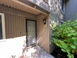 featured image of 3845 Colony Oaks Dr