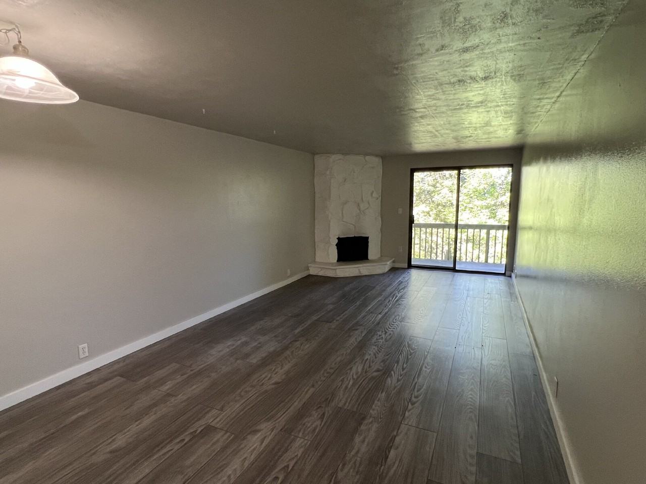 3845 Colony Oaks Dr - Photo 5 of 15