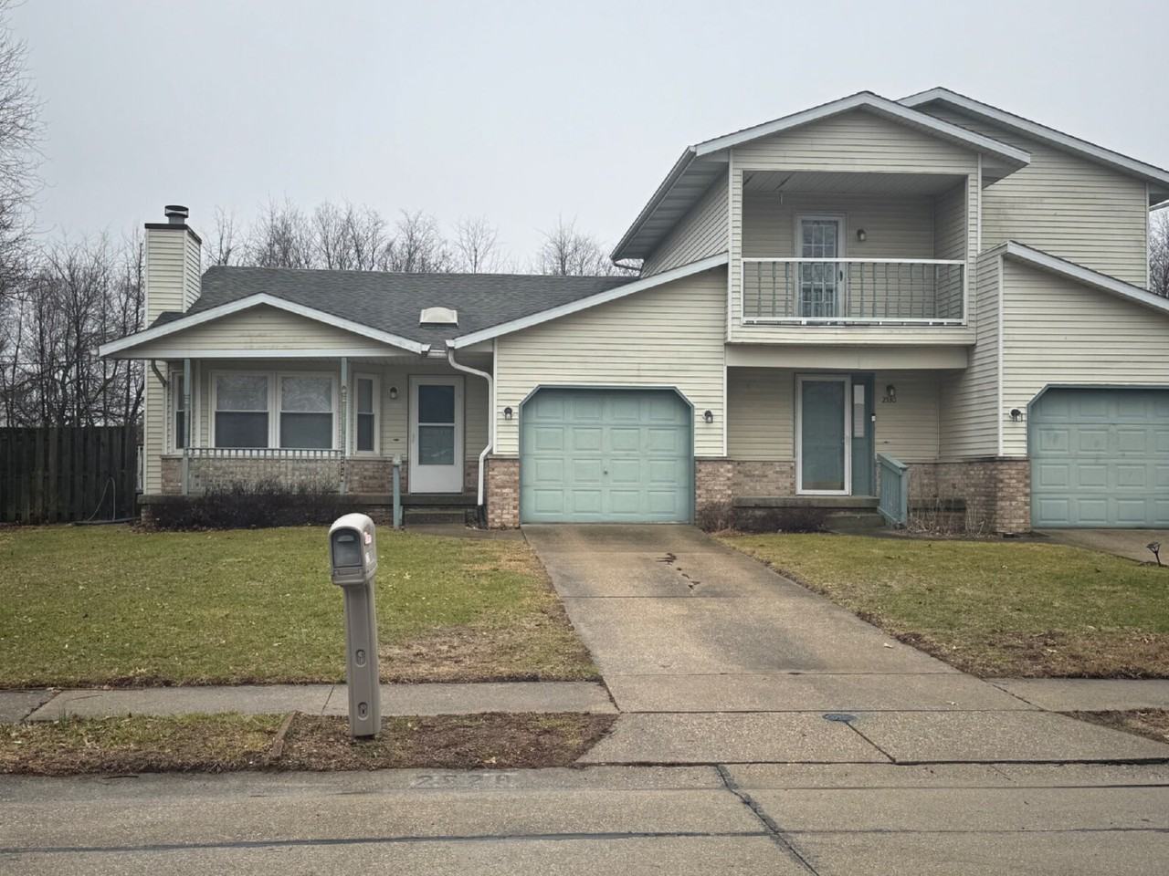 2528 Austin Dr - Photo 4 of 19