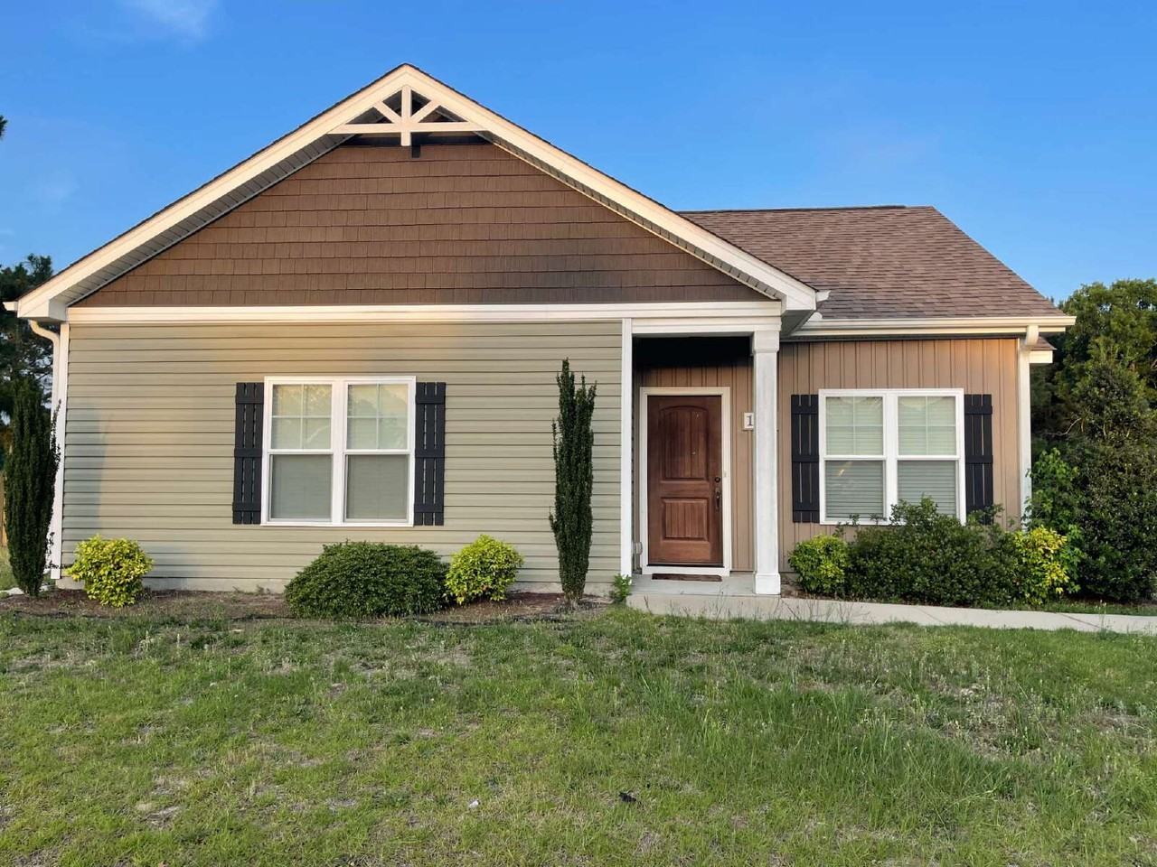 102 Padstone Ct - Photo 2 of 26