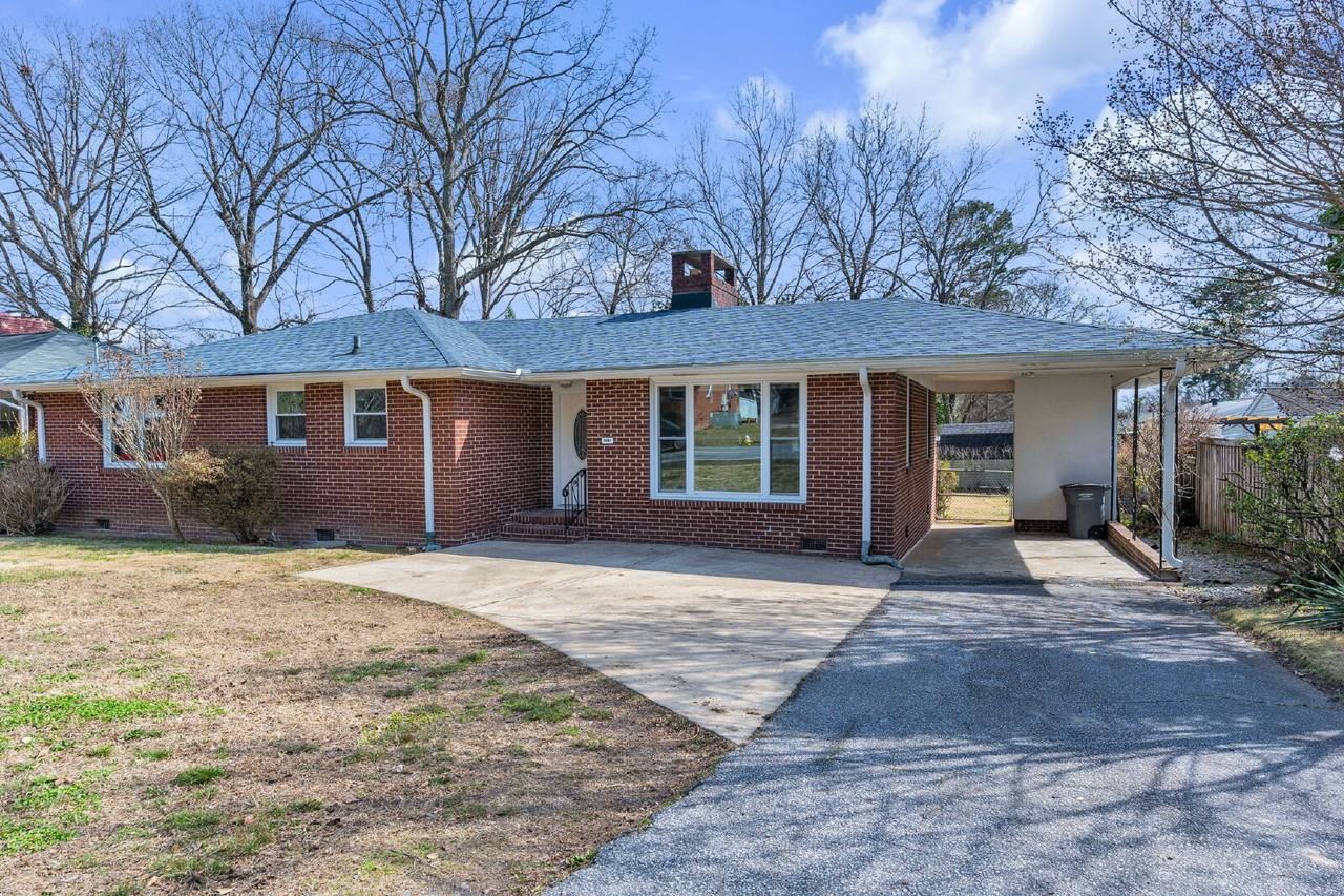 800 E Lee Rd - Photo 2 of 27