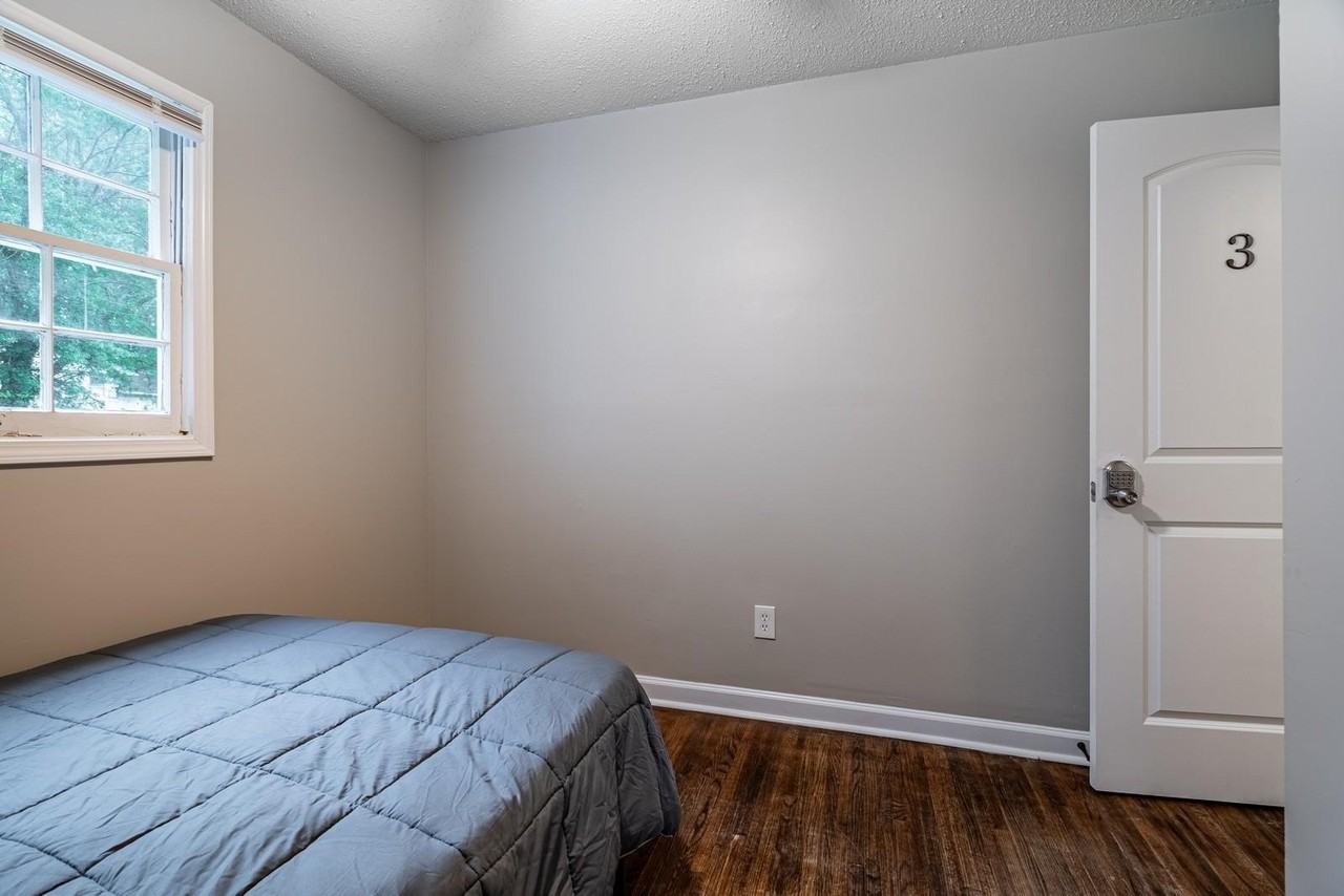 412 Corvair Dr Se - Photo 6 of 50