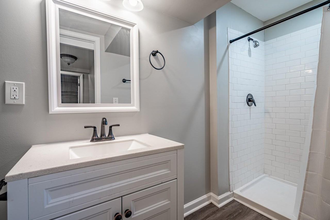 412 Corvair Dr Se - Photo 7 of 50