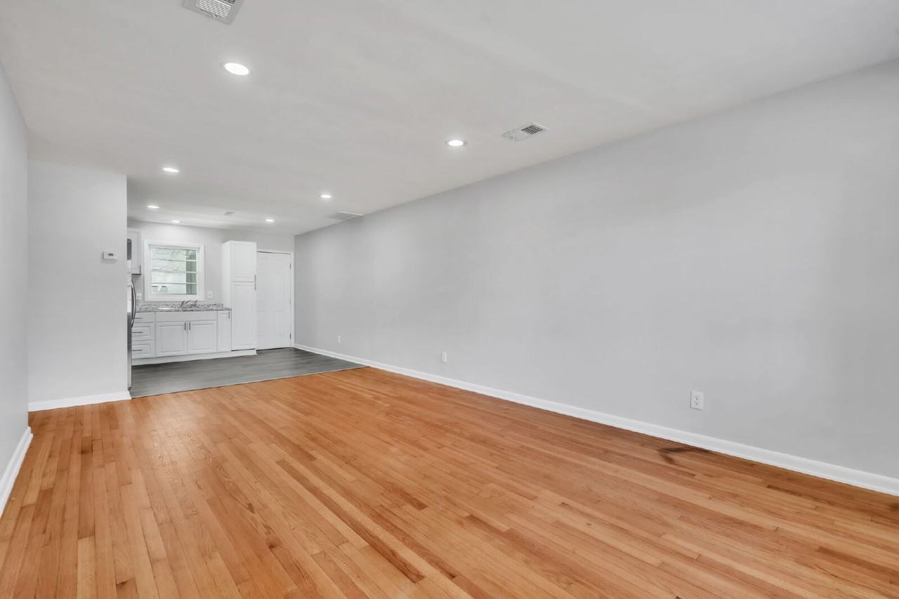 207 James St #A - Photo 4 of 23