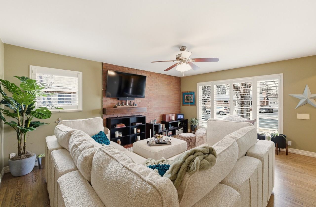 2622 S Dennison Ct - Photo 6 of 32