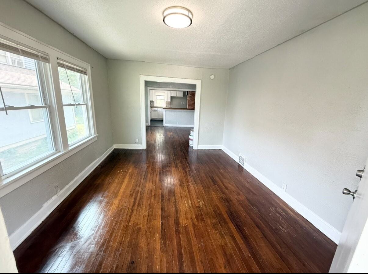 7216 Indiana Ave - Photo 6 of 24