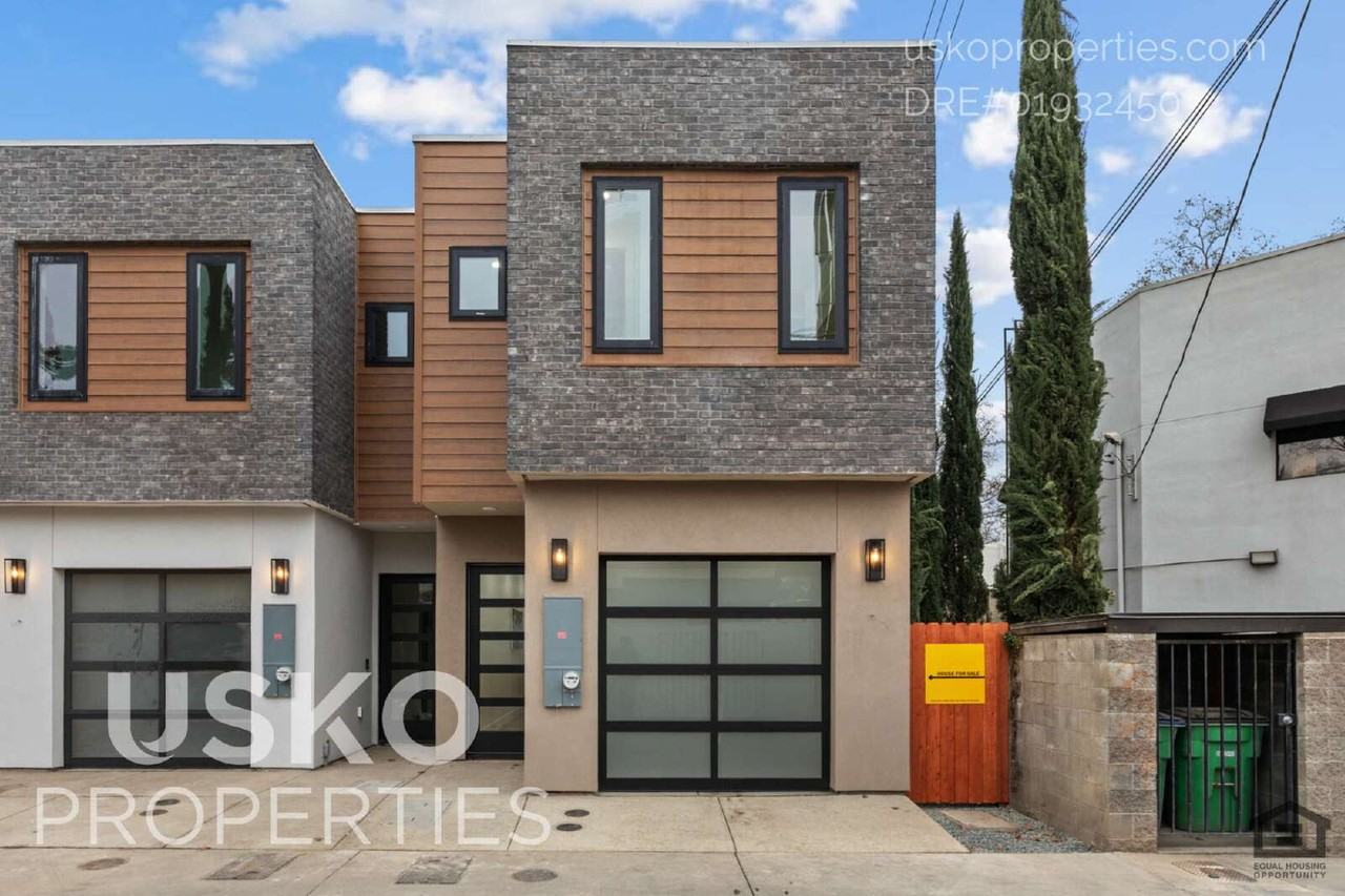 Democracy Aly - Photo 3 of 35