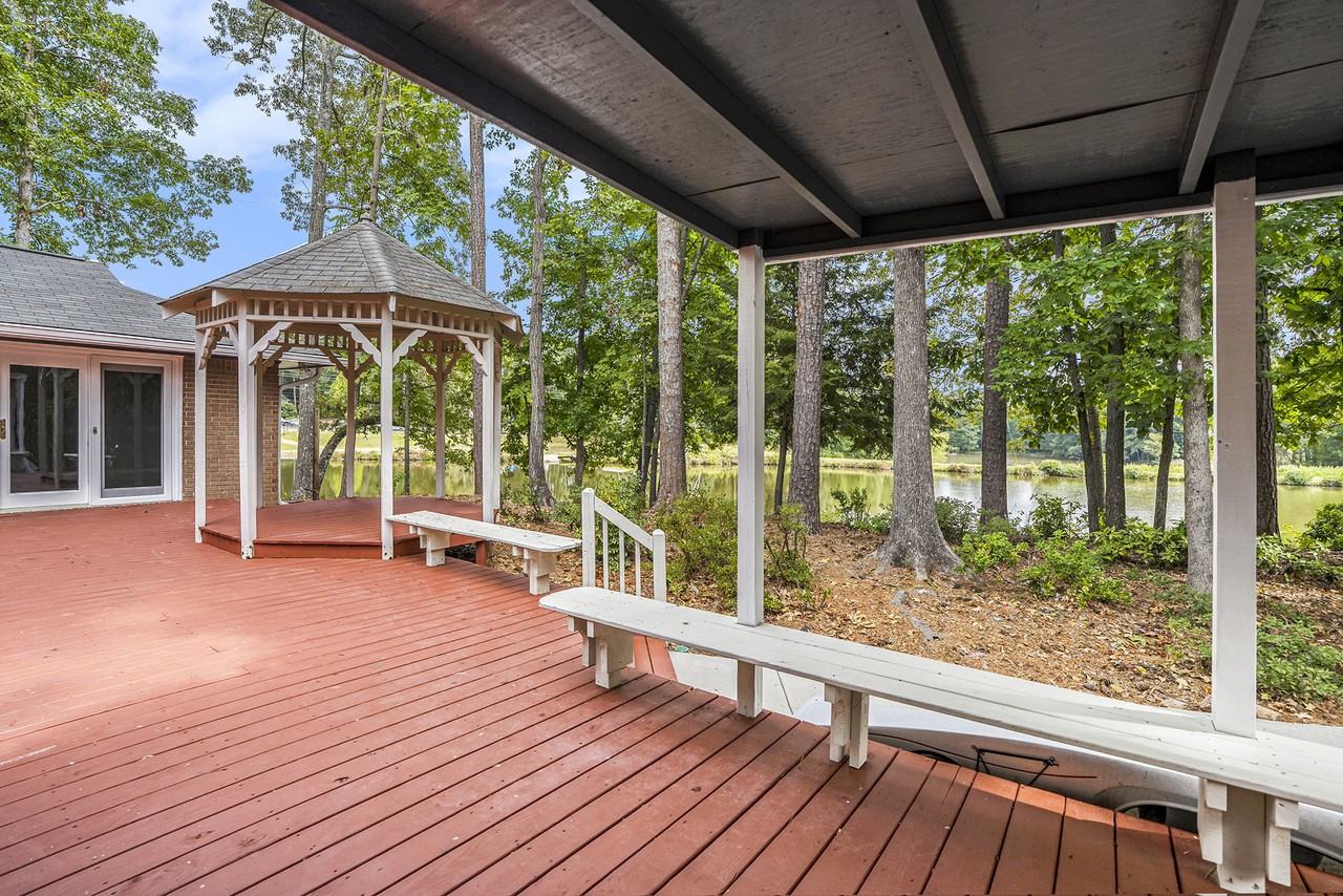 2324 Waterton Ct - Photo 3 of 50