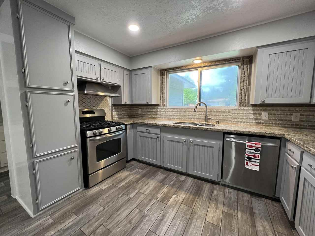 6347 Limestone St #1 - Photo 3 of 14