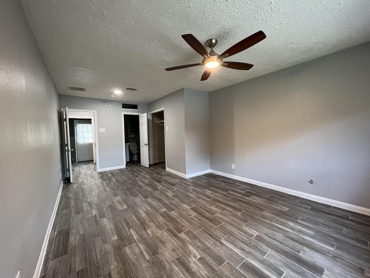 6347 Limestone St #1 - Photo 7 of 14