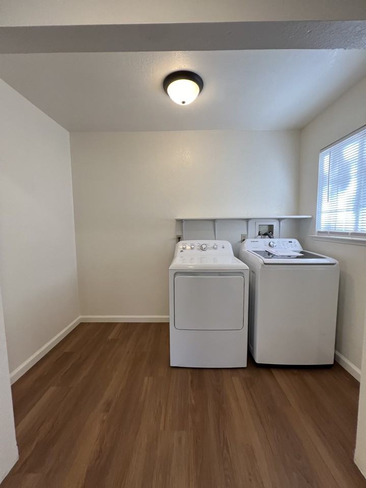 4041 Blagen Blvd - Photo 4 of 50