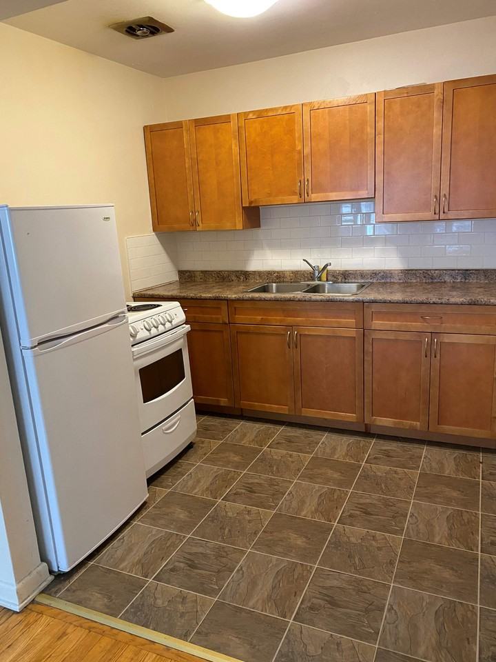 66 Carlton - Photo 2 of 10