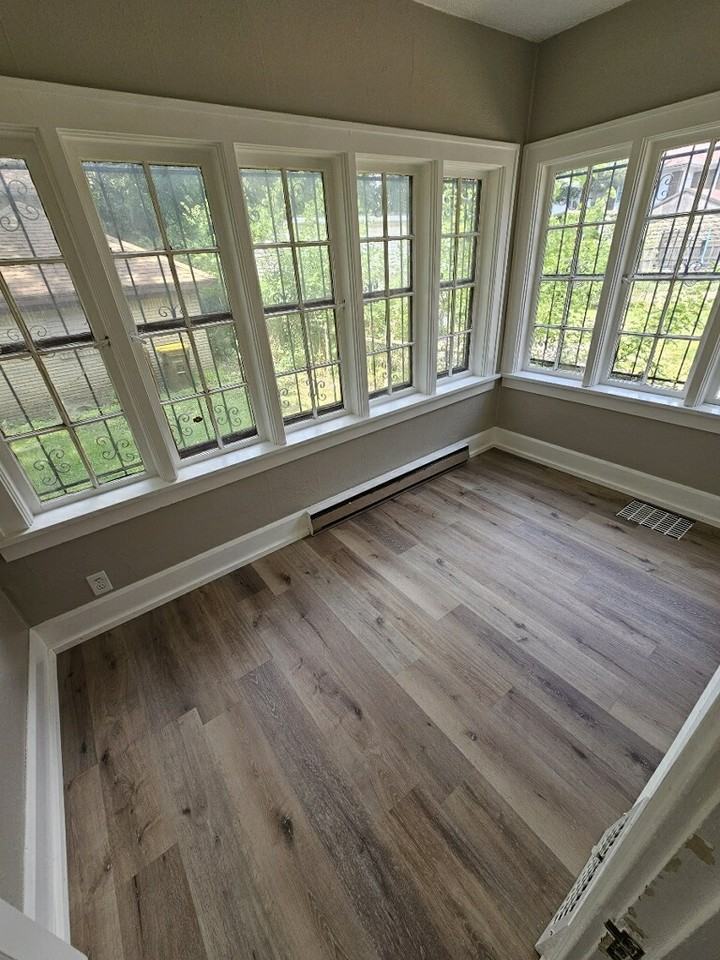 2217 8th St - Photo 3 of 10