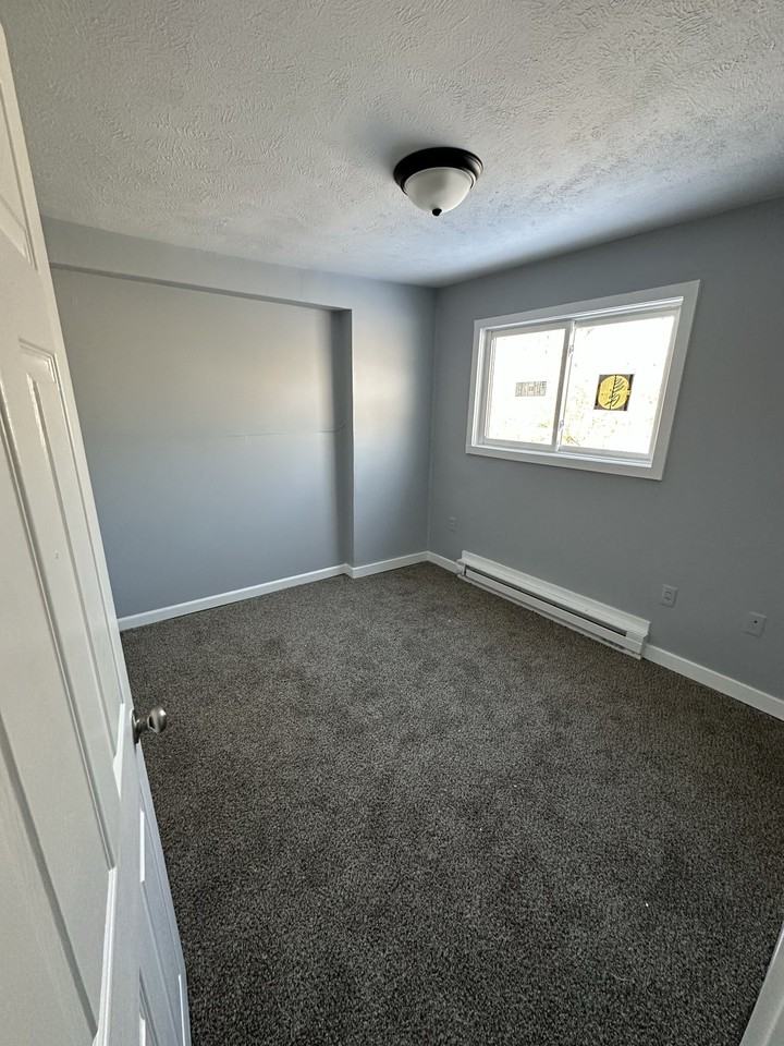 1920 N Wolfe St - Photo 6 of 22