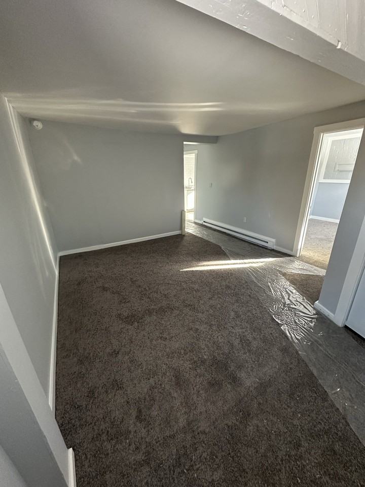 1920 N Wolfe St - Photo 6 of 22