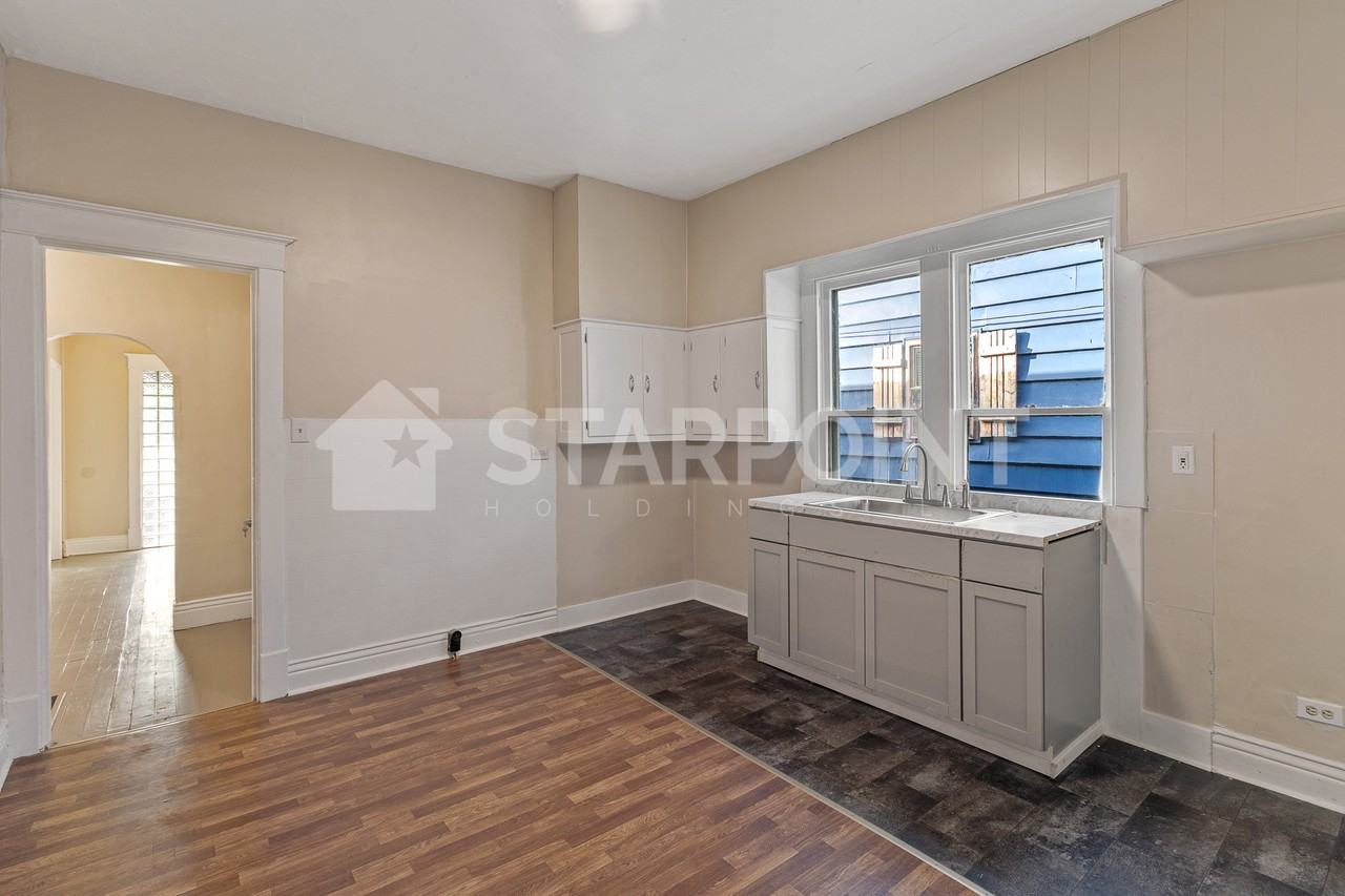 739 S 37th St - Photo 6 of 10