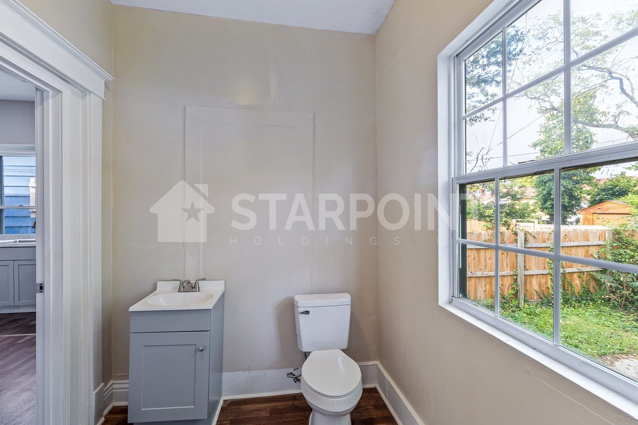 739 S 37th St - Photo 2 of 10