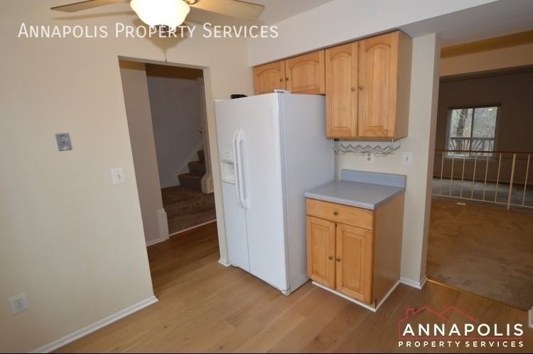 430 Knottwood Ct - Photo 5 of 33