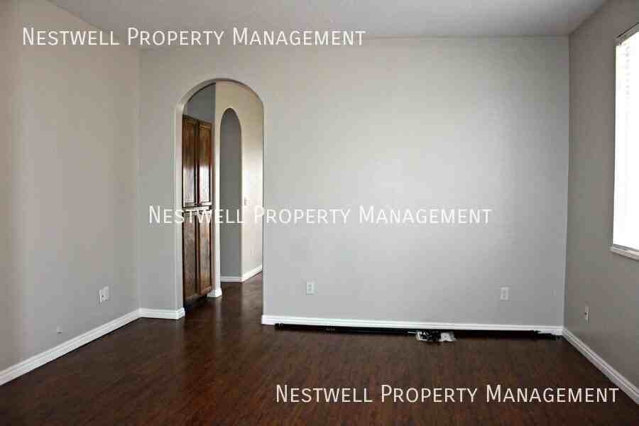 6740 S Empress Ln - Photo 5 of 14