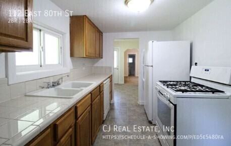 112 E 80th St - Photo 3 of 4