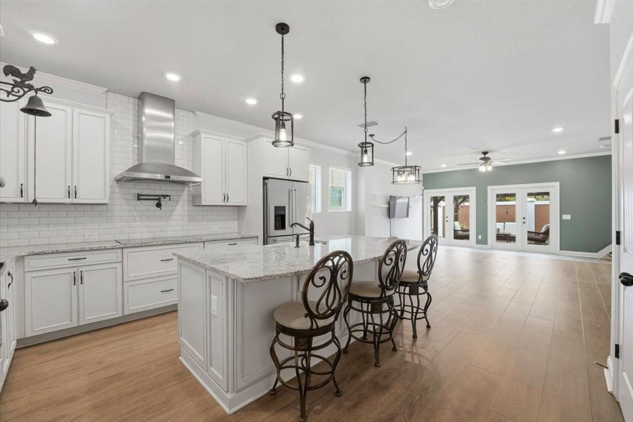 2808 Gipper Cir - Photo 2 of 18