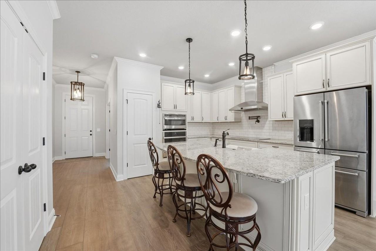 2808 Gipper Cir - Photo 3 of 18