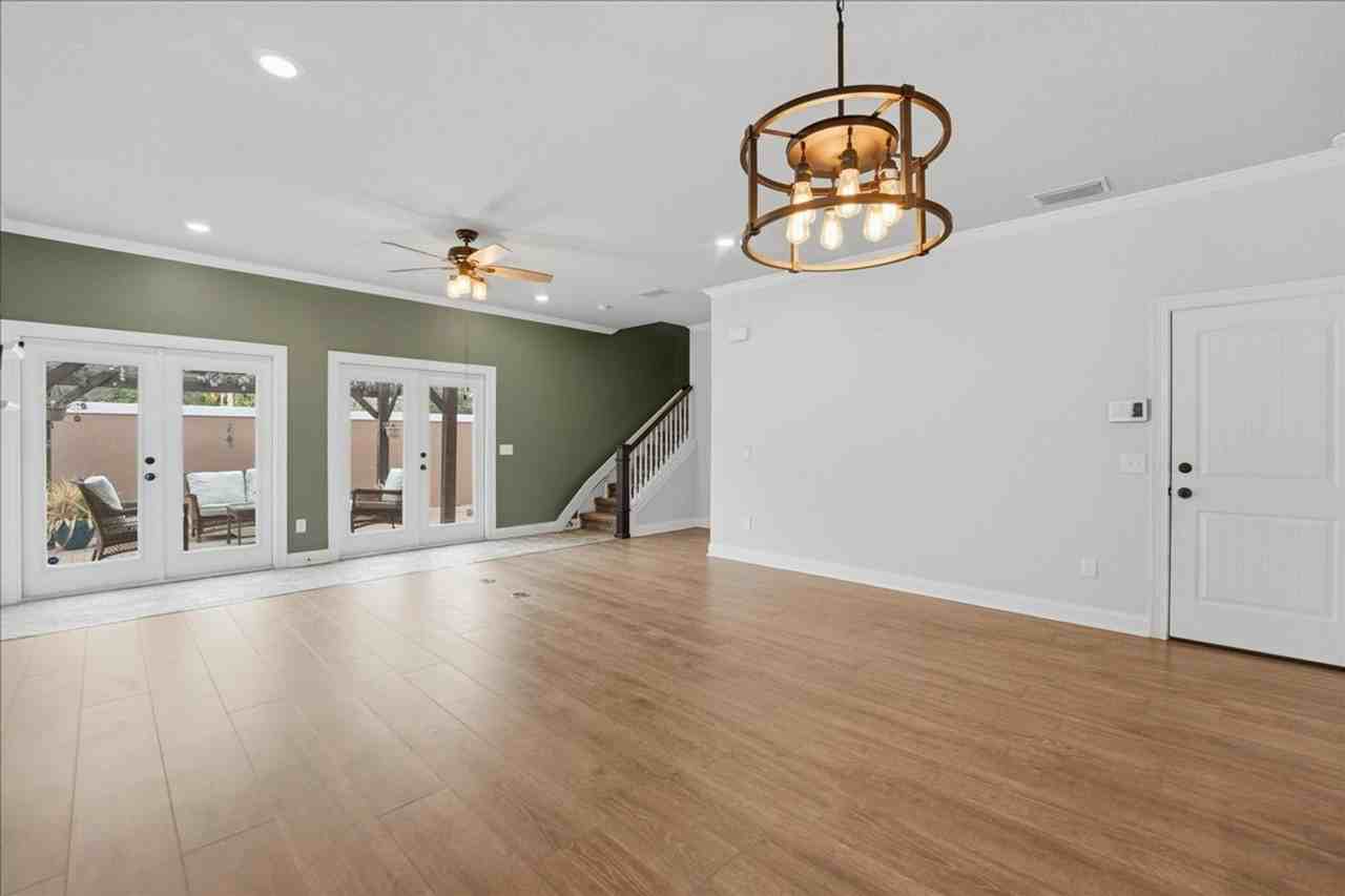 2808 Gipper Cir - Photo 5 of 18