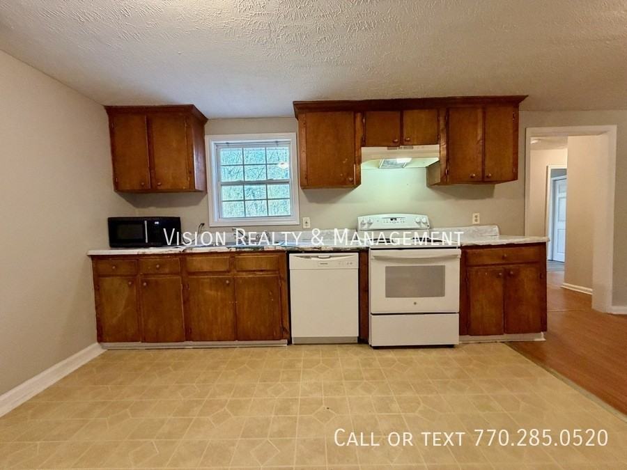 219 Harmon Ave - Photo 4 of 28