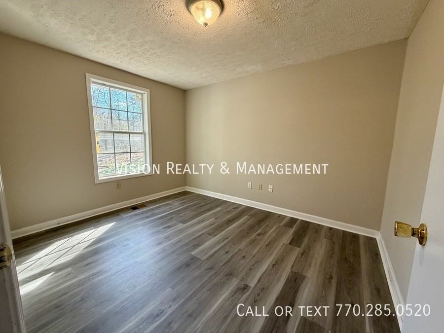 219 Harmon Ave - Photo 6 of 28