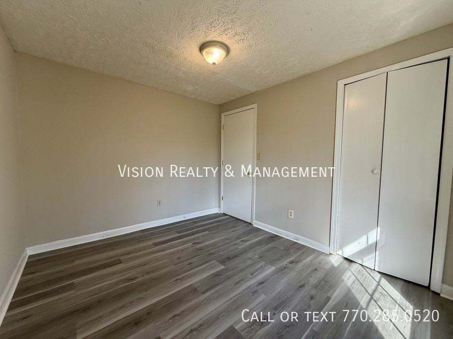 219 Harmon Ave - Photo 7 of 28