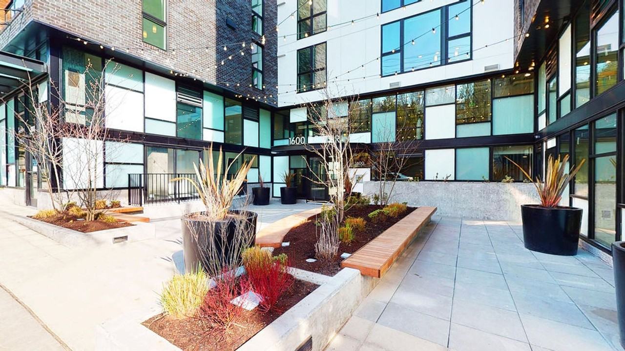 Stream Dexios - Photo 6 of 50