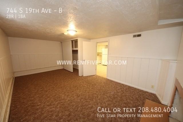 744 S 19th Ave #B - Photo 2 of 9