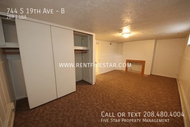 744 S 19th Ave #B - Photo 3 of 9