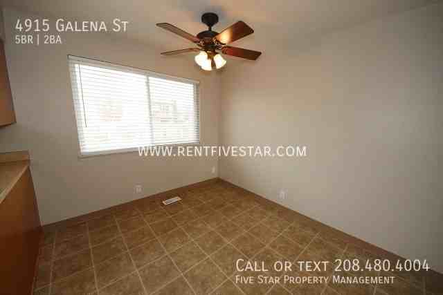 4915 Galena St - Photo 4 of 18