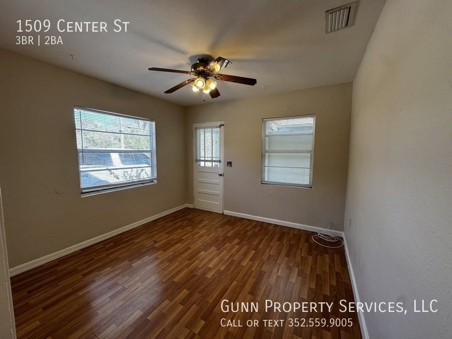 1509 Center St - Photo 3 of 18