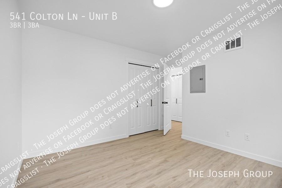 541 Colton Ln #B - Photo 7 of 45