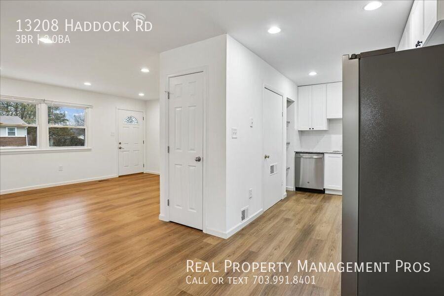 13208 Haddock Rd - Photo 6 of 19