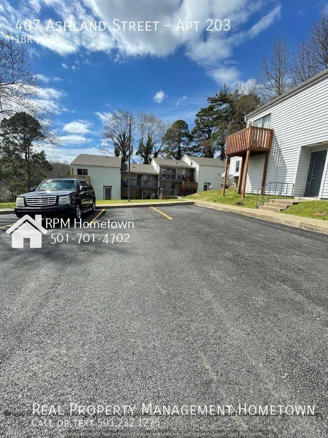 407 Ashland St #203 - Photo 2 of 13