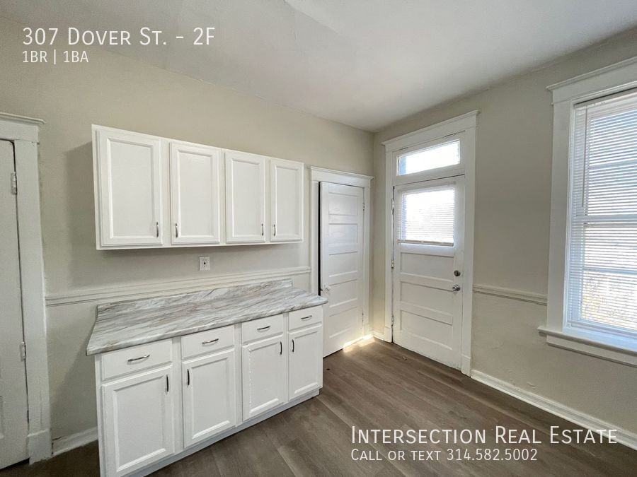 307 Dover St #2F - Photo 7 of 9