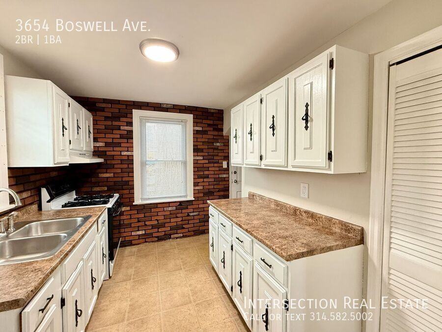 3654 Boswell Ave - Photo 4 of 15