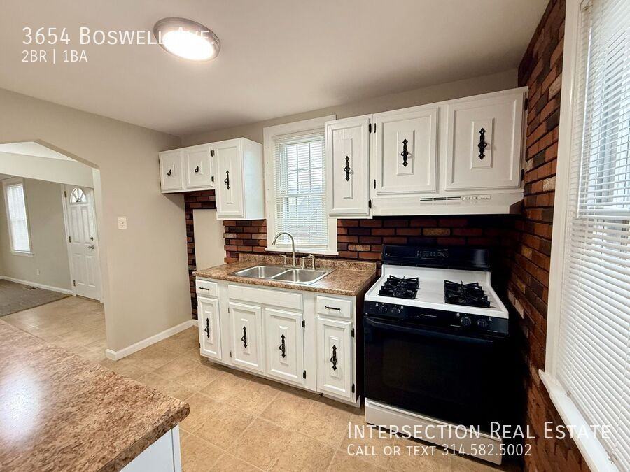 3654 Boswell Ave - Photo 5 of 15