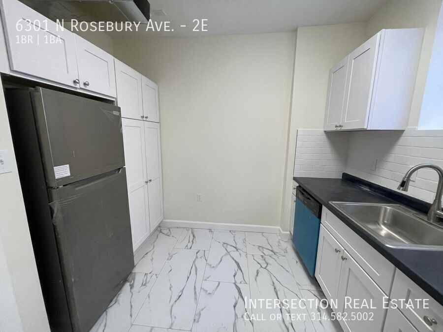 6301 N Rosebury Ave #2E - Photo 7 of 14