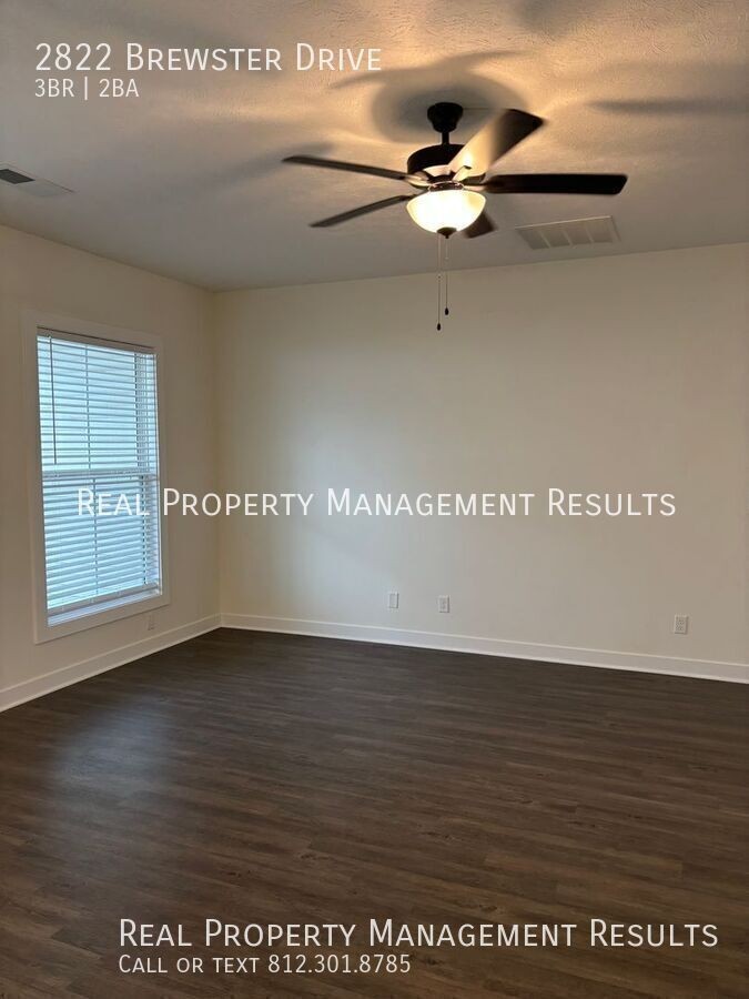 2822 Brewster Dr - Photo 4 of 17