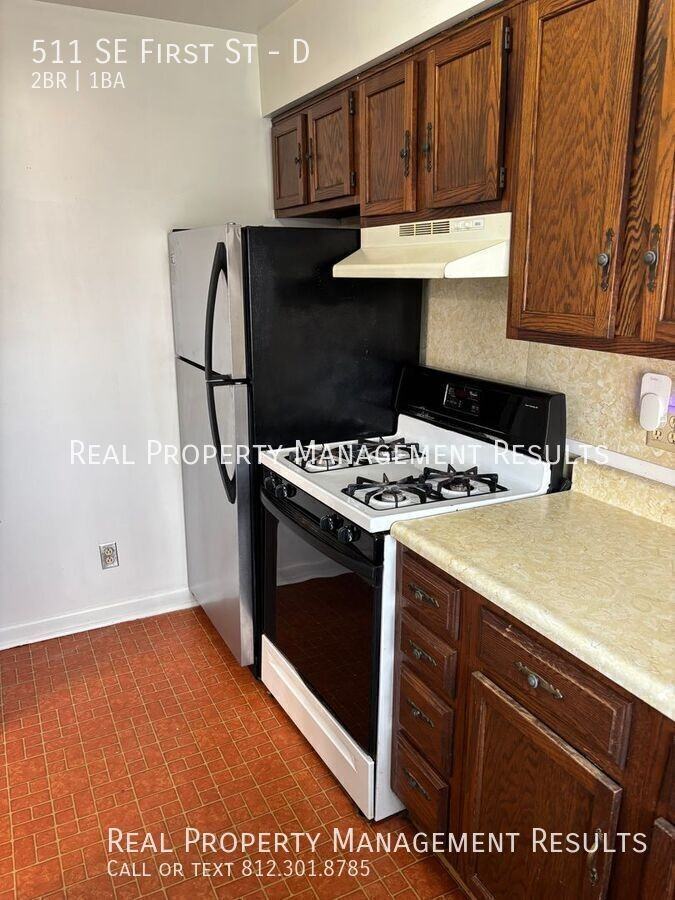 511 Se 1st St #D - Photo 6 of 13