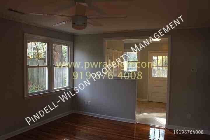 2222 Bernard St - Photo 5 of 11