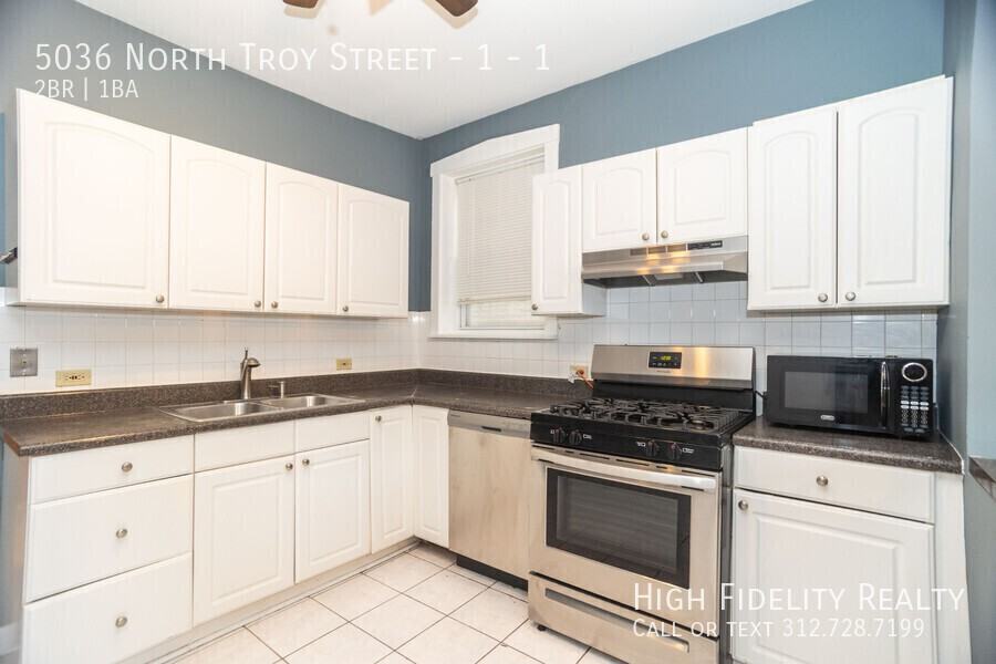 5036 N Troy St #1 - Photo 4 of 10