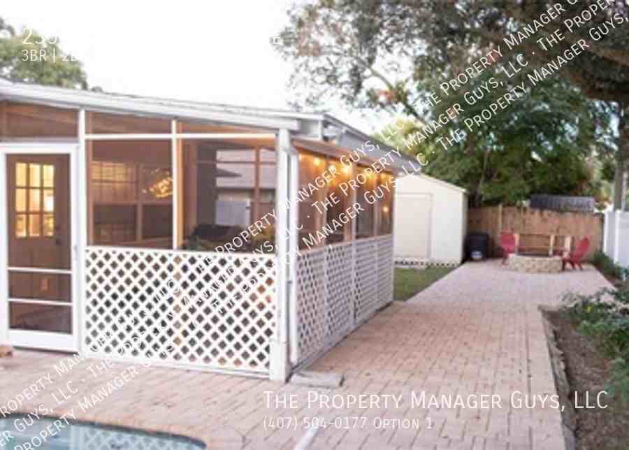 2350 Brookshire Ave - Photo 4 of 25