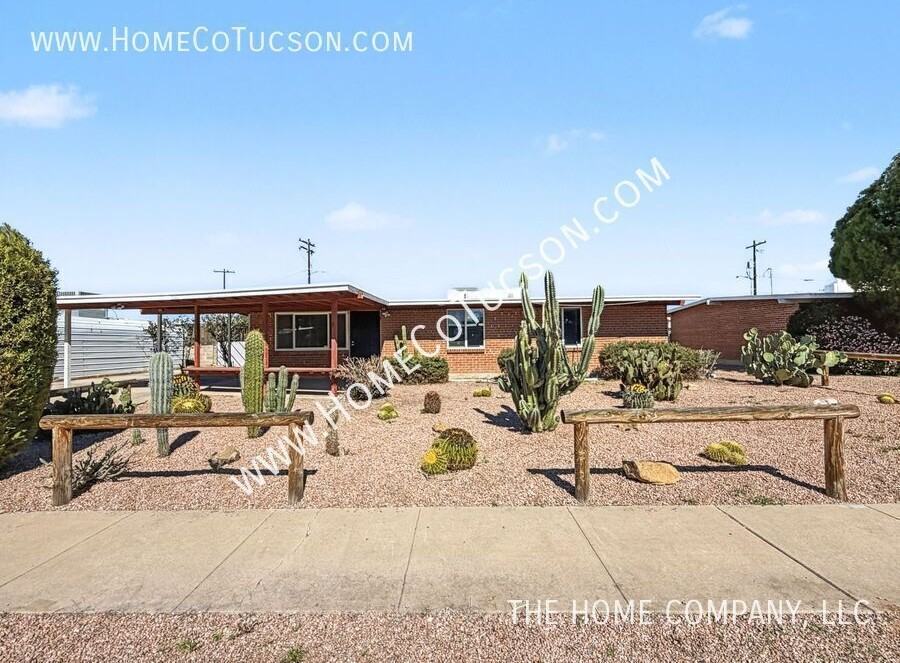 6225 E Calle Aurora - Photo 2 of 35