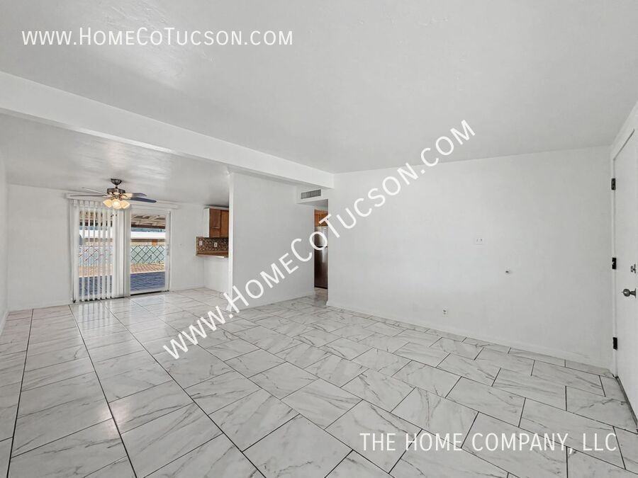 6225 E Calle Aurora - Photo 7 of 35