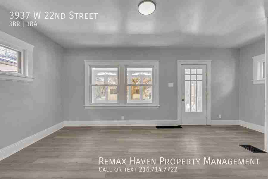 3937 W 22nd St - Photo 4 of 27